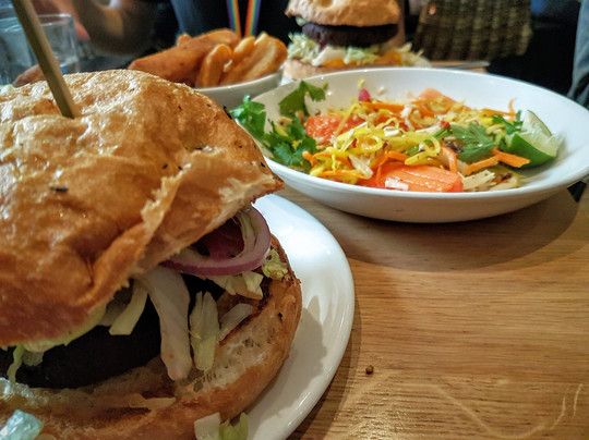 Toney餐馆和美食-Mildred's Restaurant