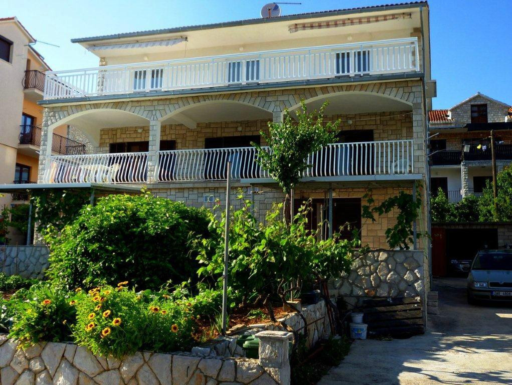 Apartments Marinko