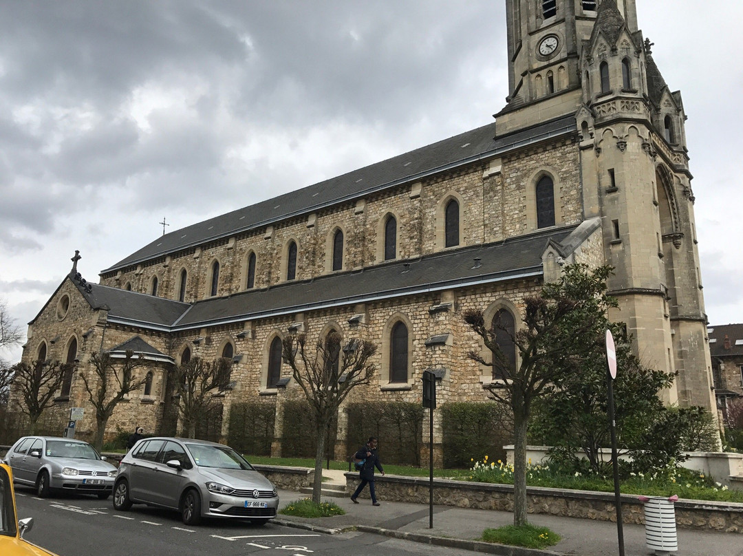Eglise Saint-Antoine de Padoue Le Chesnay景点图片