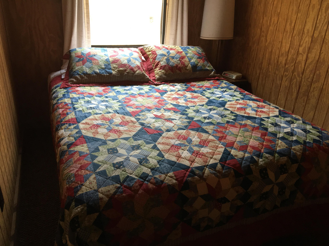 Blood Mountain Cabins & Country Store
