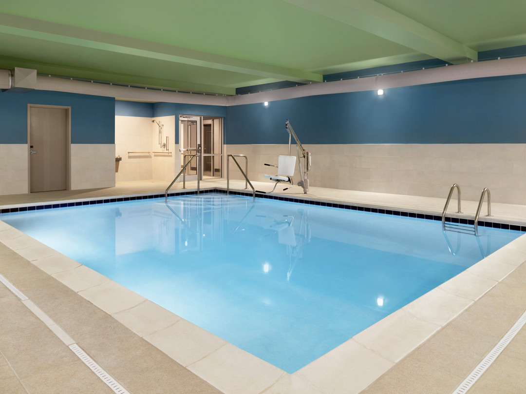 Holiday Inn Express & Suites Cincinnati South - Wilder By IHG主图