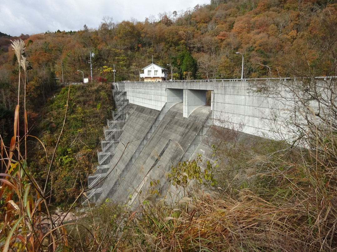 Kawahira Dam