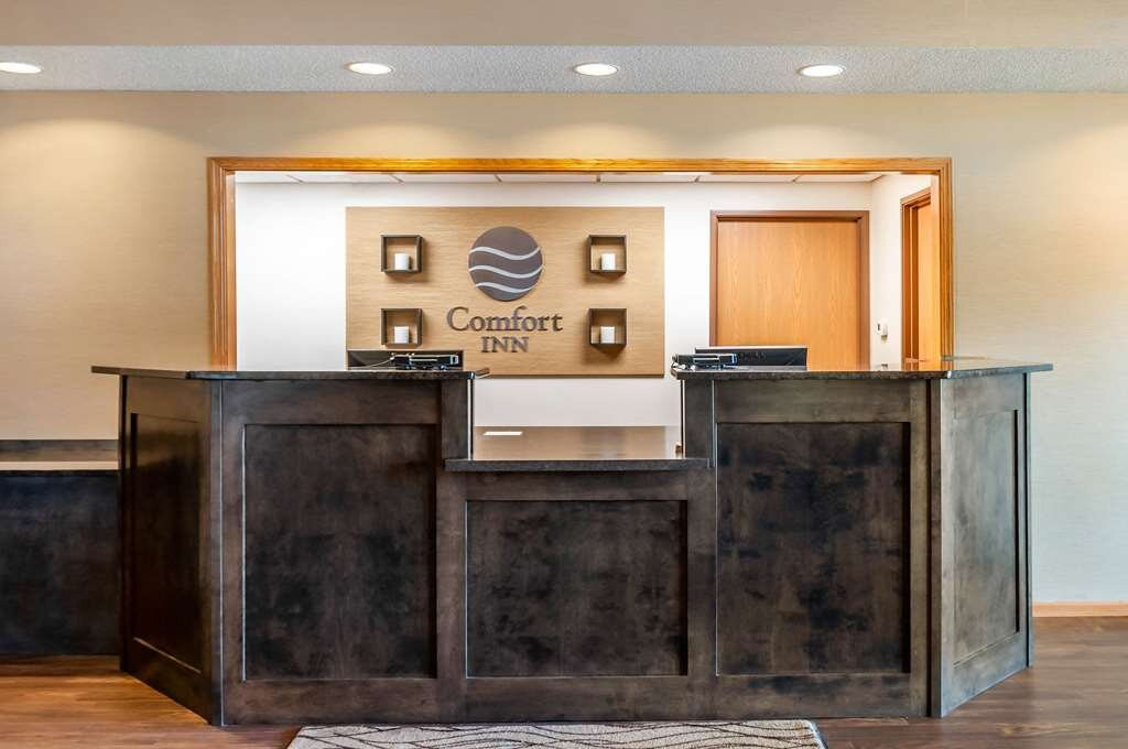 Comfort Inn Dyersville Near Field of Dreams主图