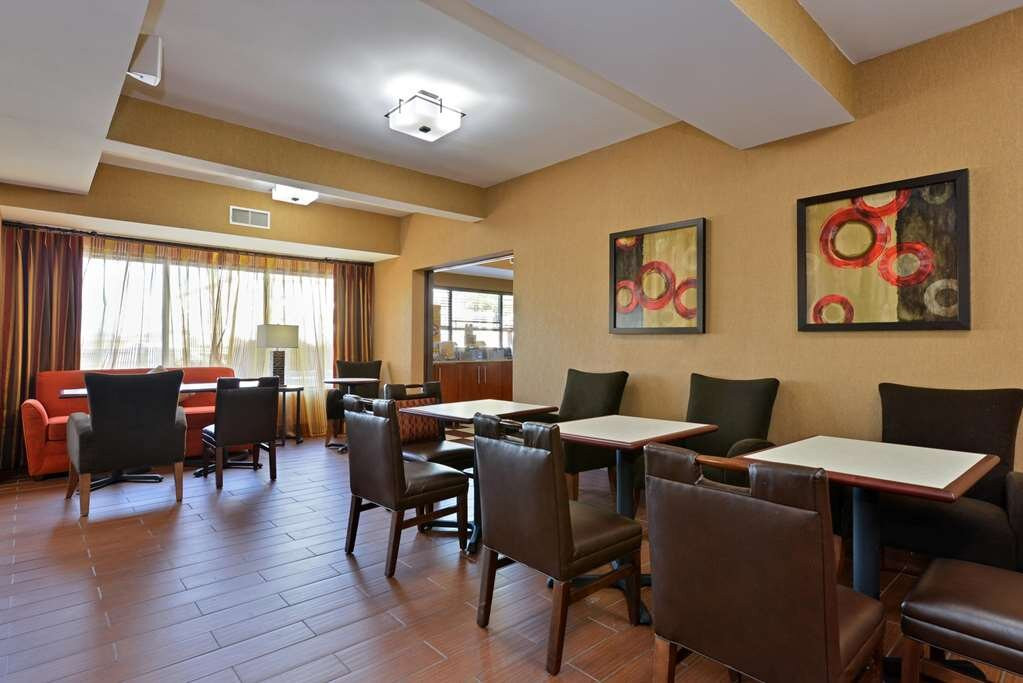 Hampton Inn Collinsville主图