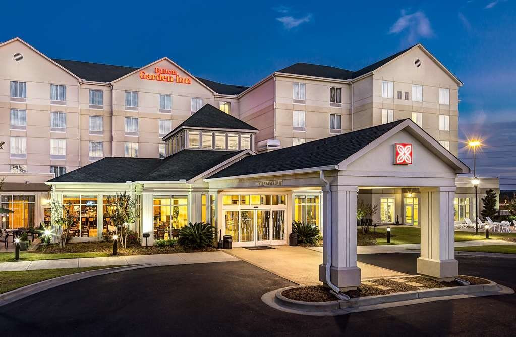 奥古斯塔希尔顿花园酒店主图