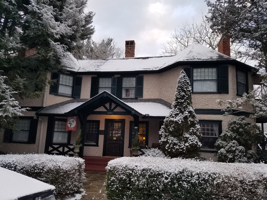 Pinecrest Bed & Breakfast主图