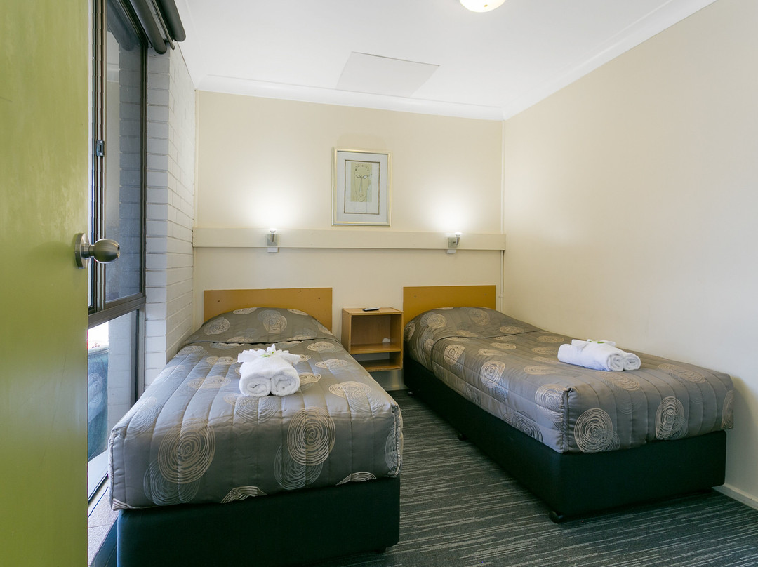 Stagecoach Inn Motel主图