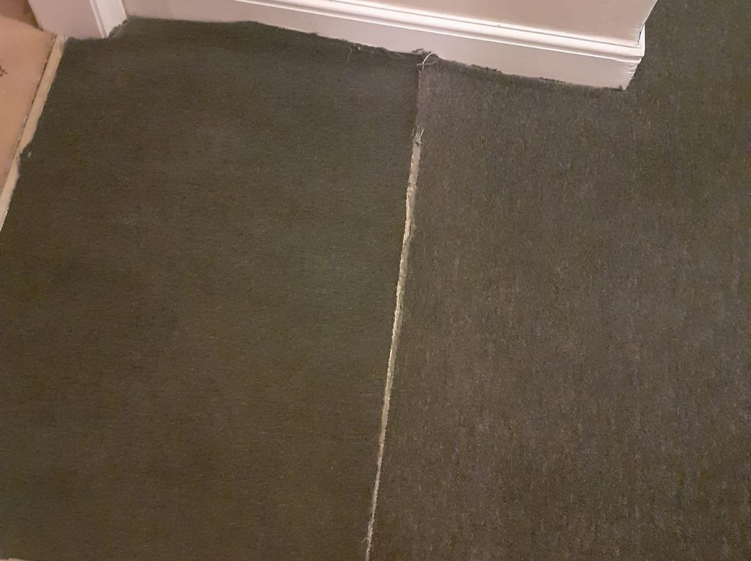 The White Horse Hotel主图