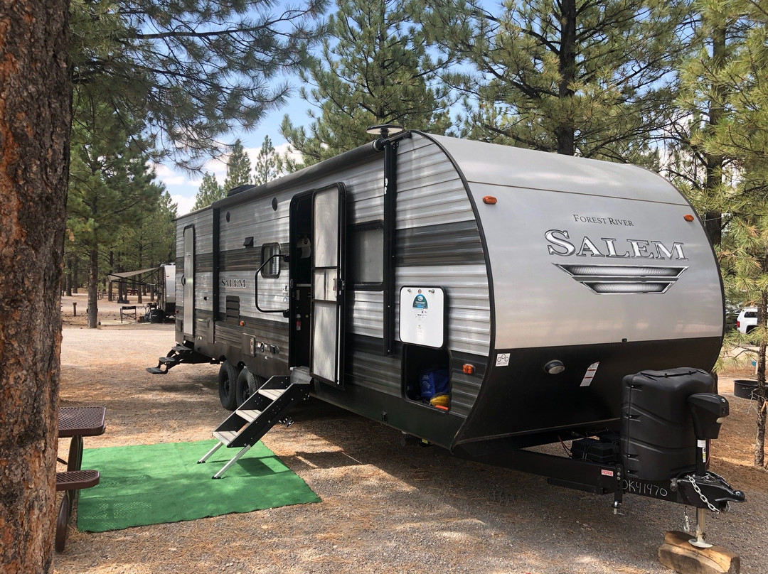 布莱斯峡谷松树酒店主图