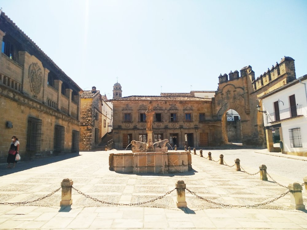 Plaza del Populo-巴埃萨必去景点