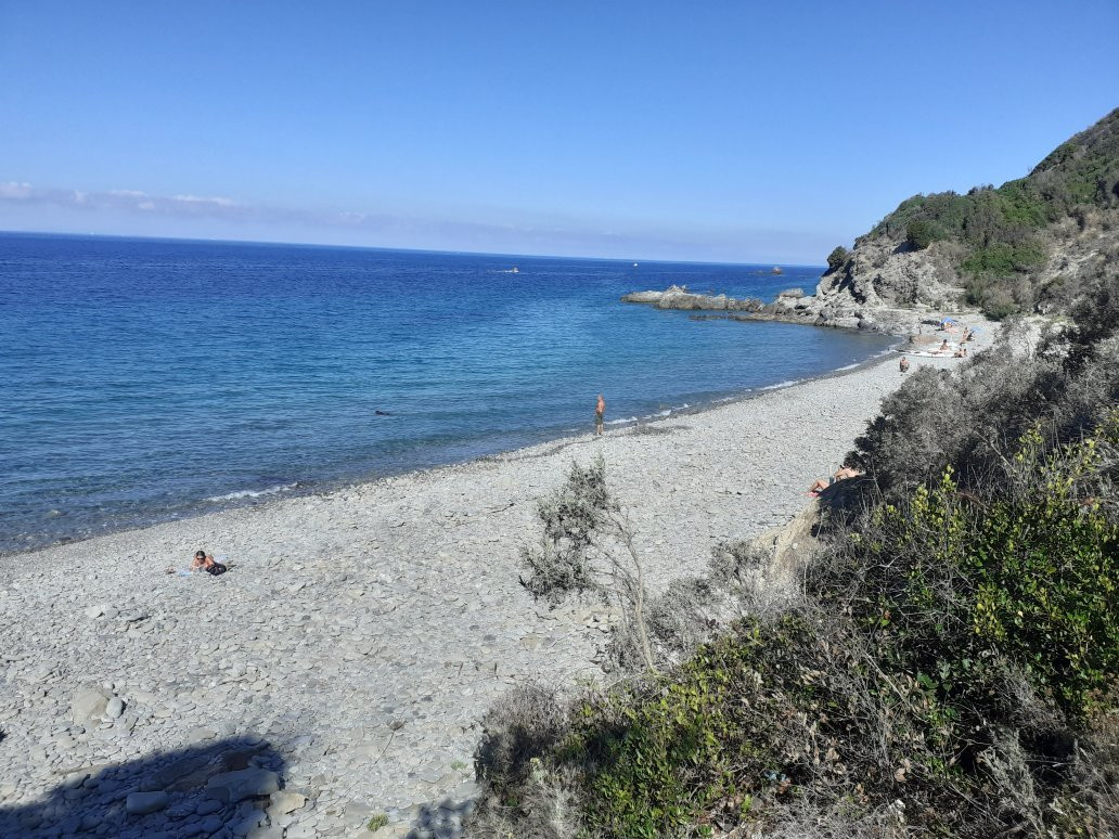 Spiaggia Lunga (Cala Lunga)-皮翁比诺必去景点