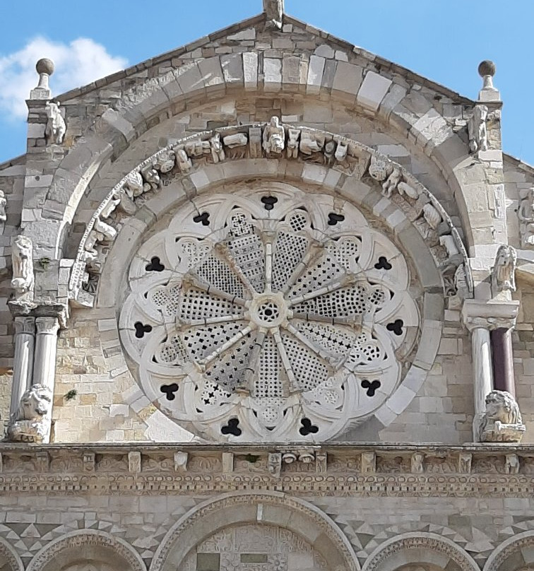Cattedrale di Troia-Troia必去景点