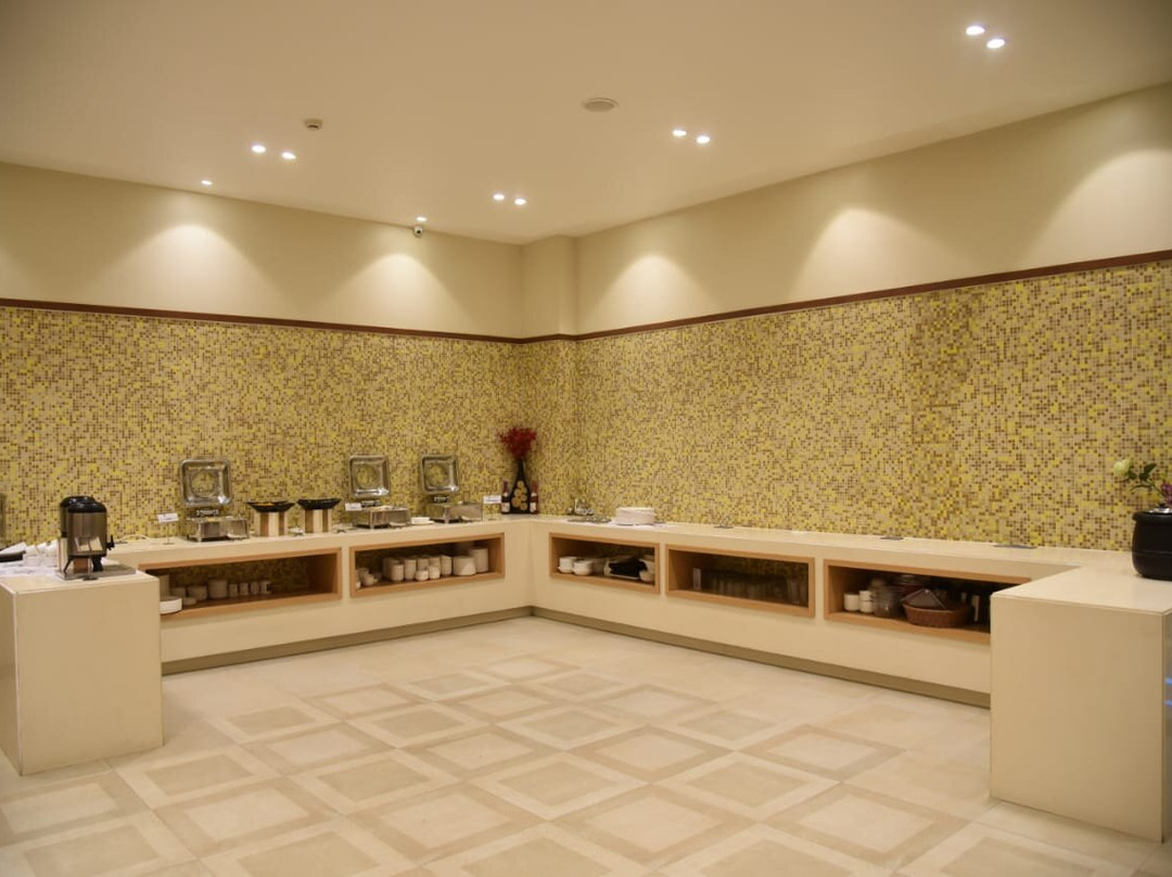 Click Hotel Junagadh主图