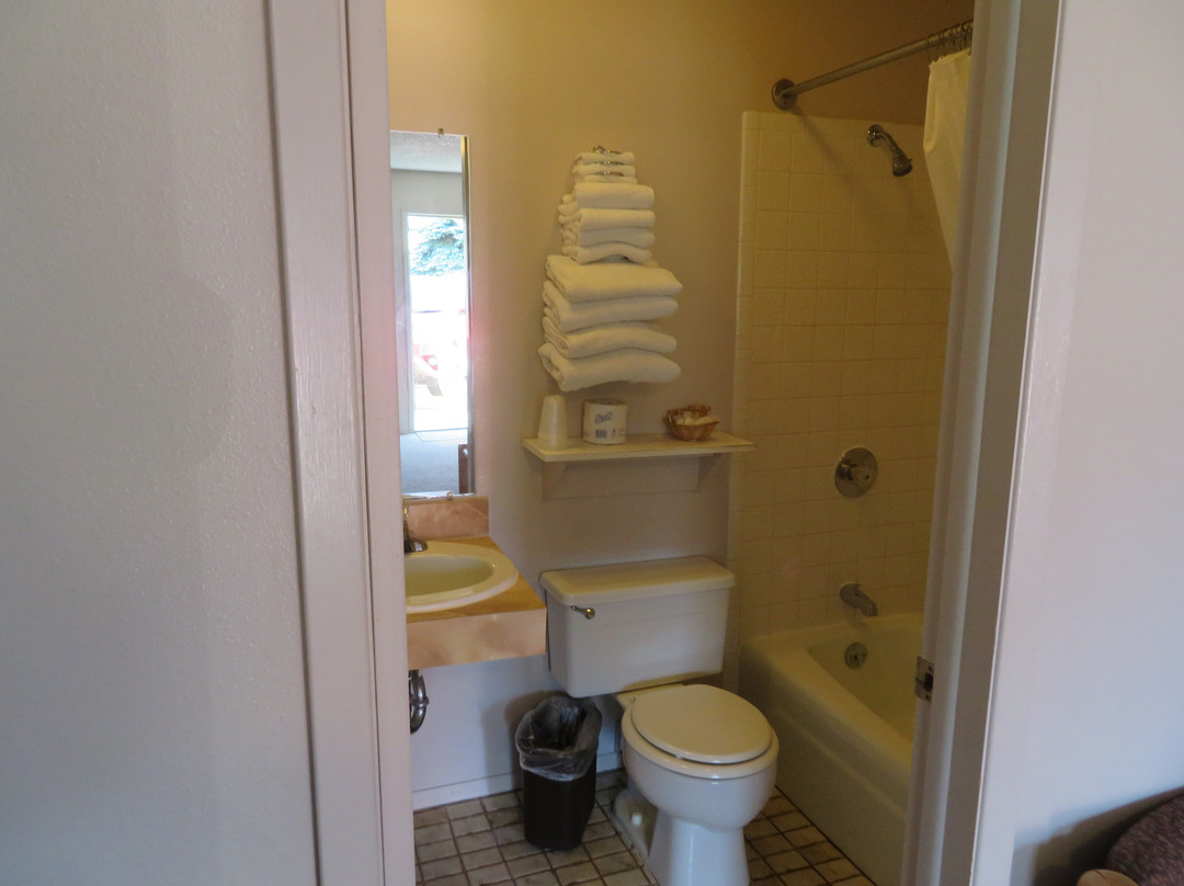 Green Creek Inn And RV Park主图