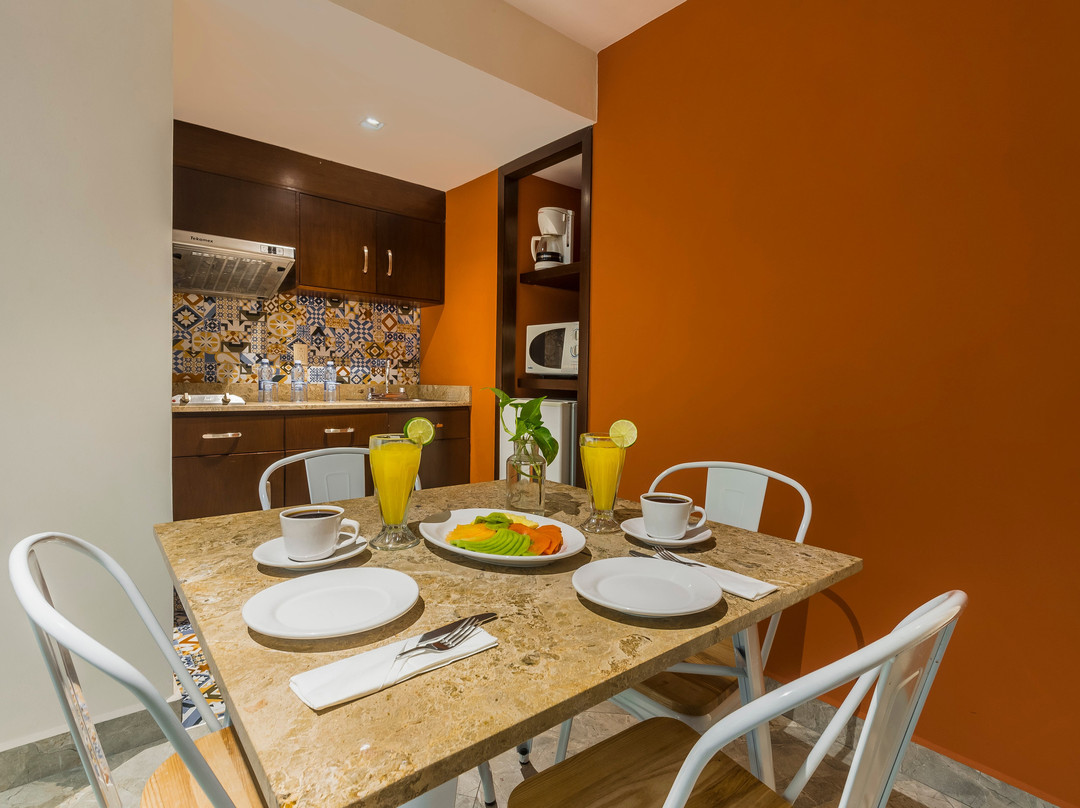 Hotel Puerta Del Sol主图