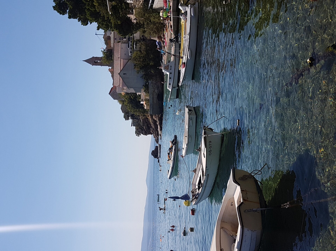 Put Vrulje Beach-Pisak必去景点