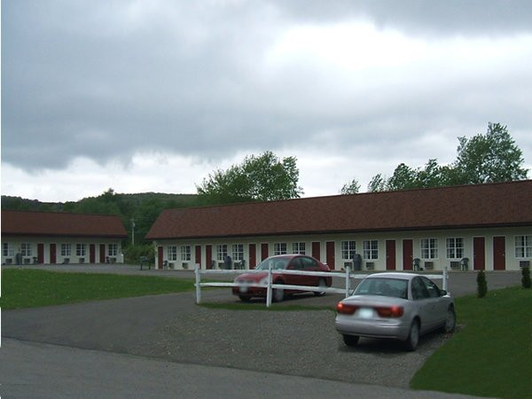 Leatherstocking Lodge主图