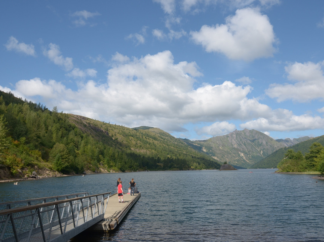 Coldwater Lake景点图片
