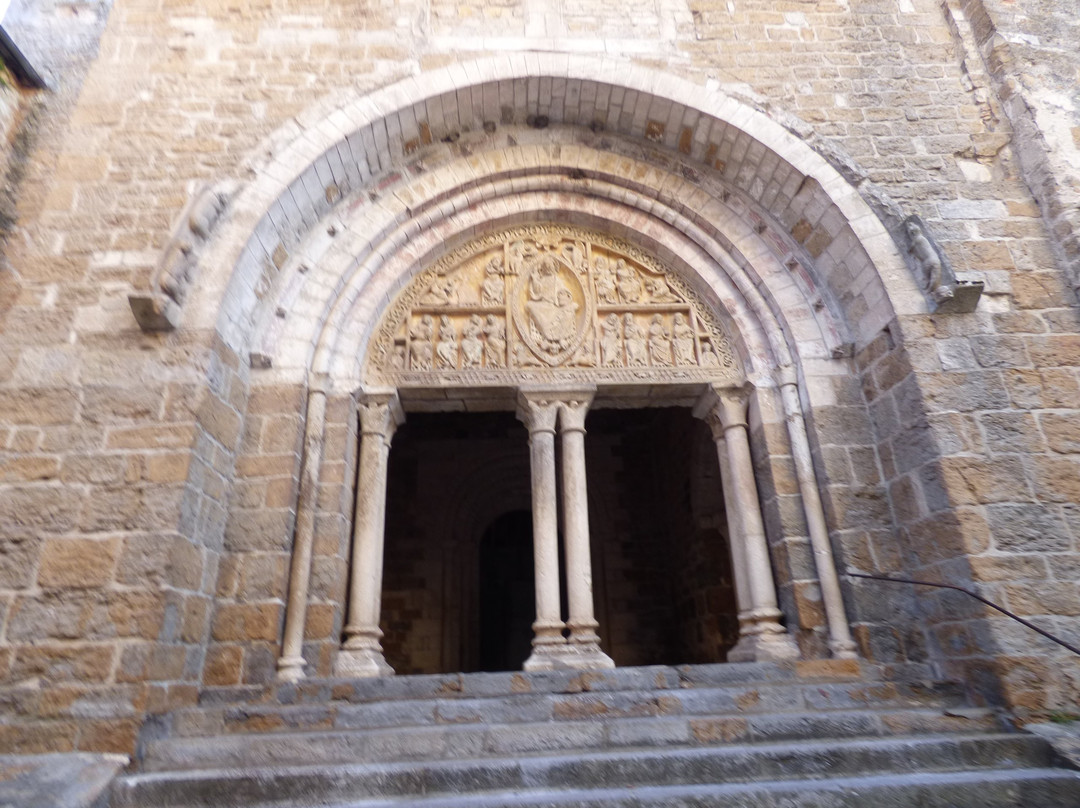 Église Saint-Pierre-Carennac必去景点