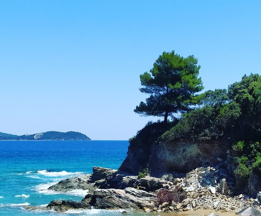 Vromoneri Beach-Katigiorgis必去景点