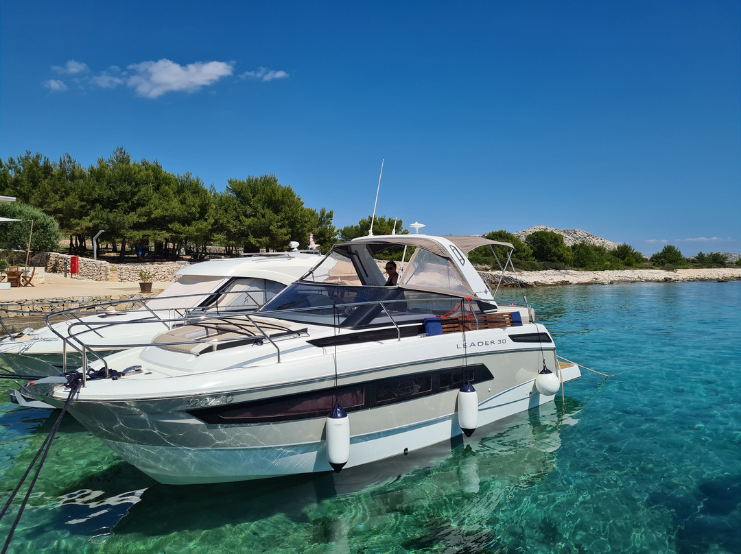 Blue Nautica-特罗吉尔必去景点