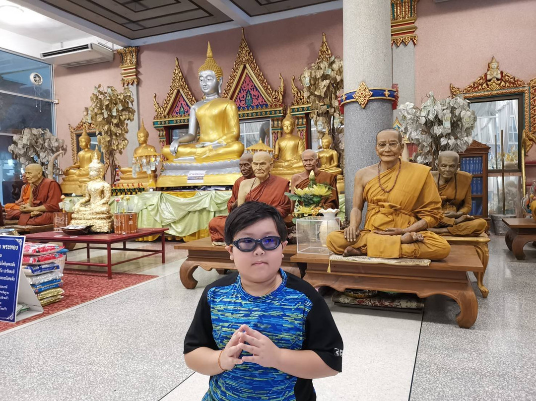 Wat Sawang Arom-佛统必去景点