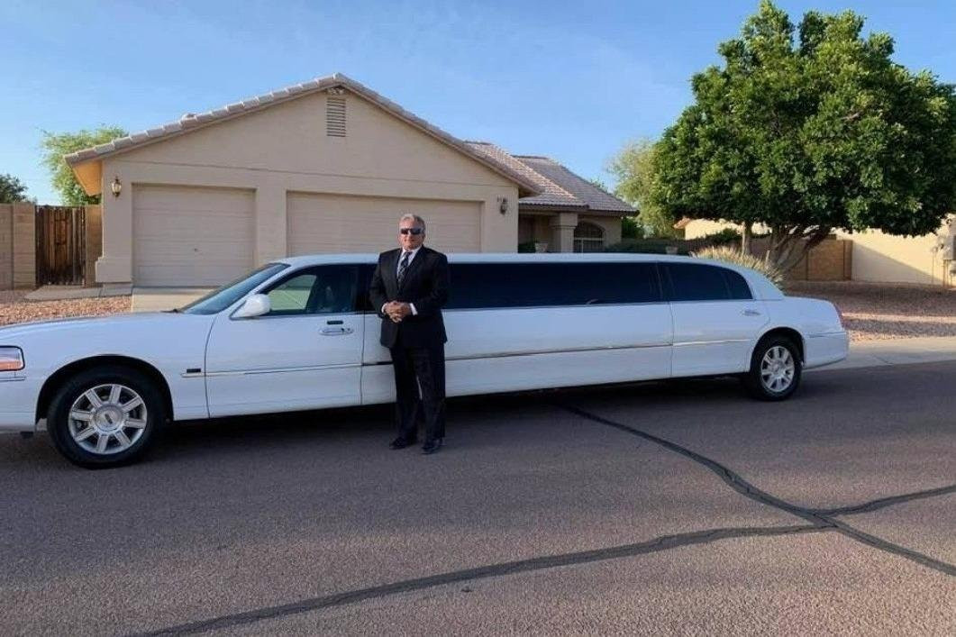 ExecuRide, LLC.-皮奥里亚必去景点