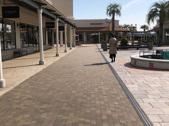 神户三田奥特莱斯购物城-神户市必去景点