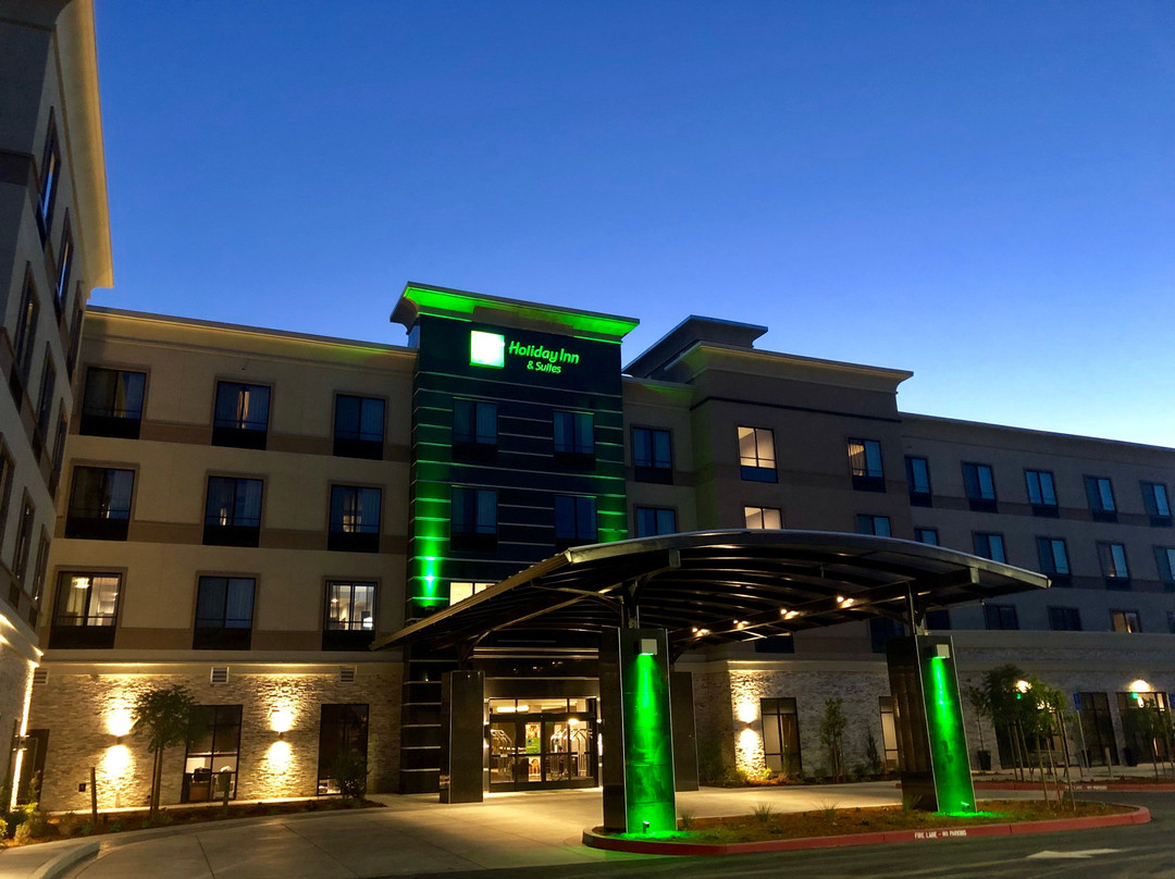 Holiday Inn & Suites Silicon Valley - Milpitas By IHG主图