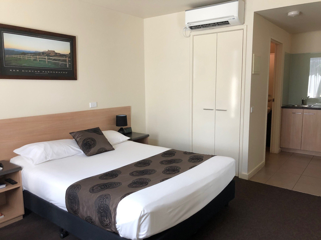 曼斯菲尔德汽车旅馆主图