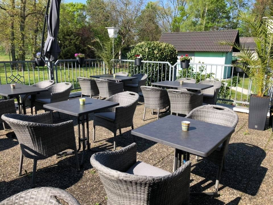 Aroy Aroy Thai Restaurant