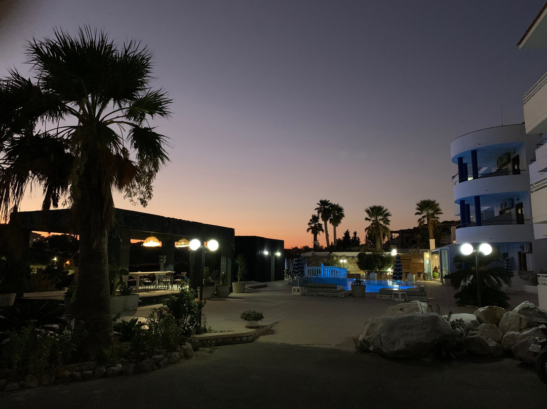 上坎波什酒店主图