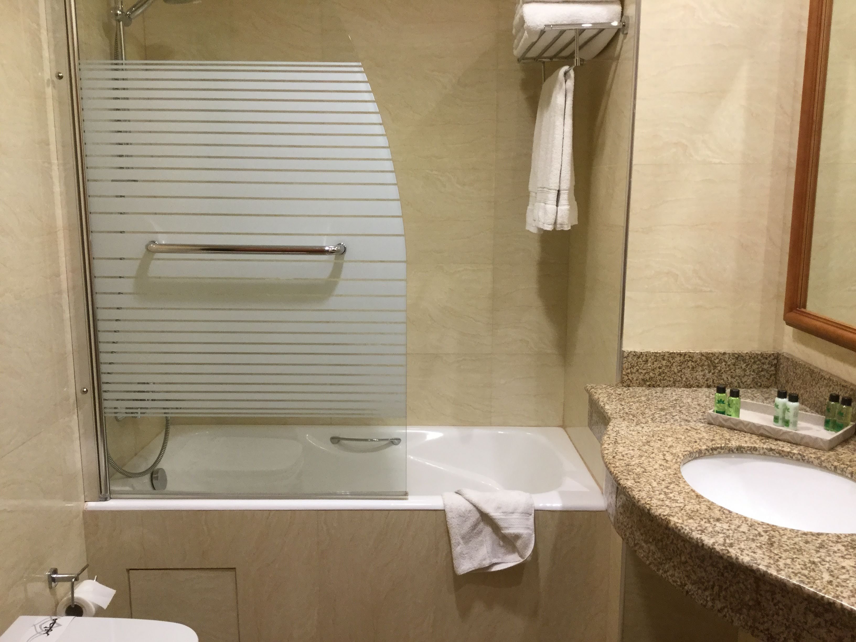 New Day Hotel-浴室