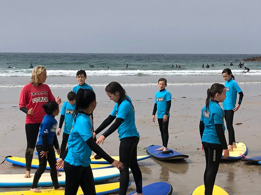 Island Surfboards & Surf School-Smiths Beach必去景点