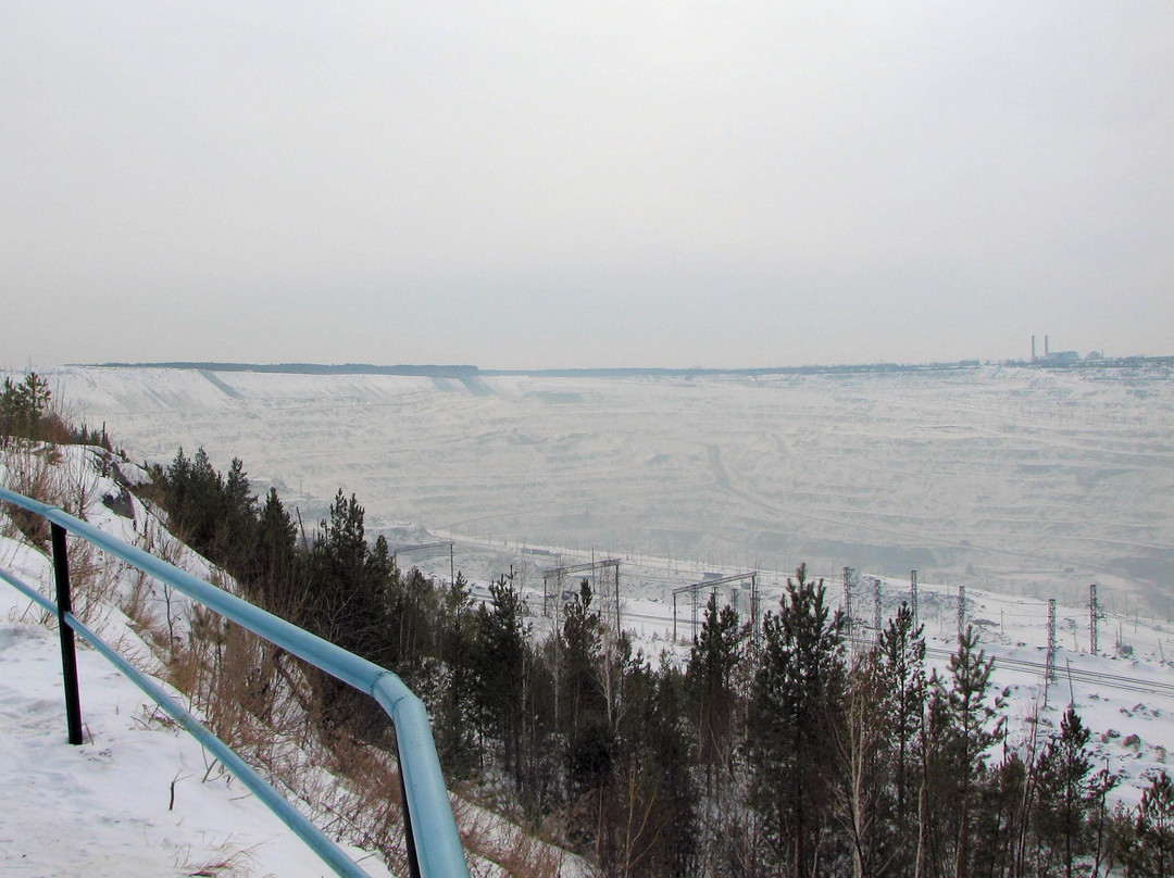 Asbestos Pit. Observation Deck-Asbest必去景点