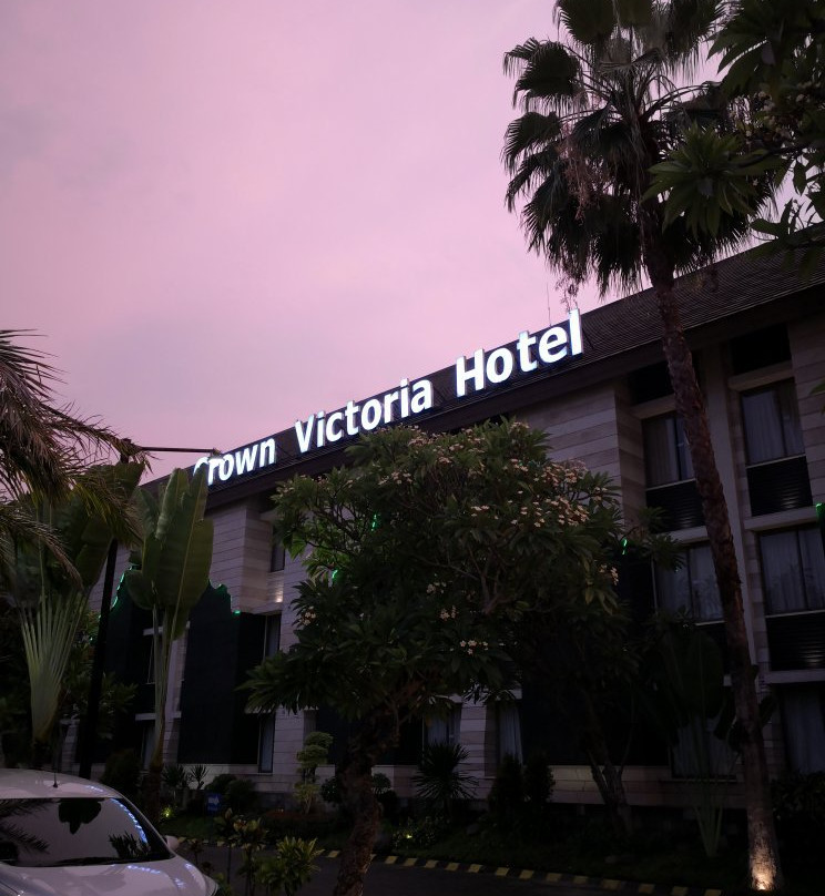 Crown Victoria Hotel主图