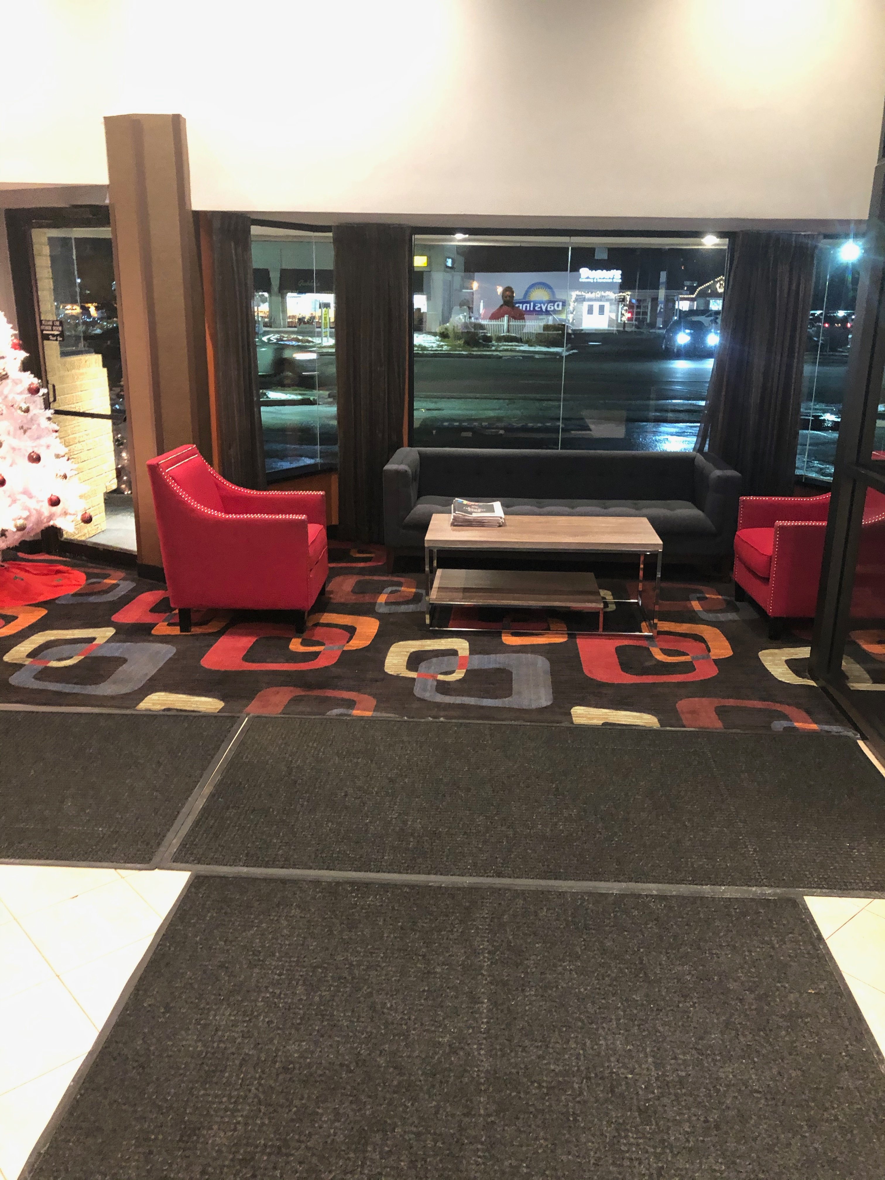 Days Inn by Wyndham Woodbury Long Island-浴室