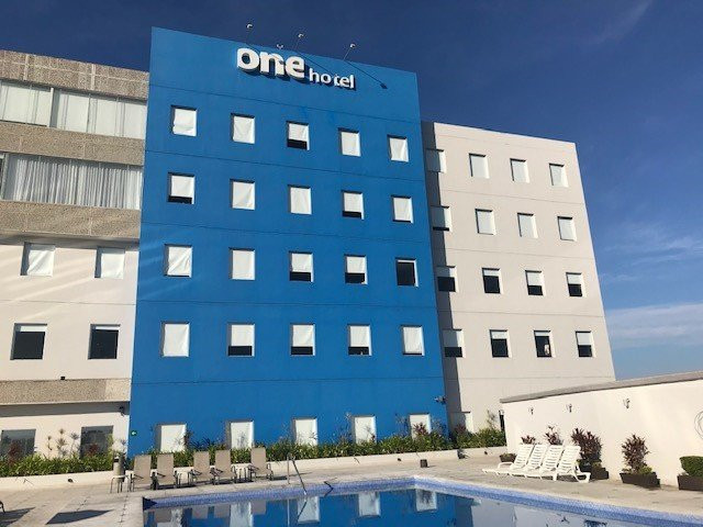 One Puerto Vallarta Aeropuerto主图