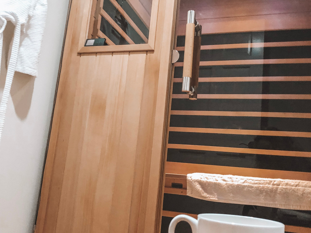 Meredith Whole Living Center-梅勒迪斯必去景点