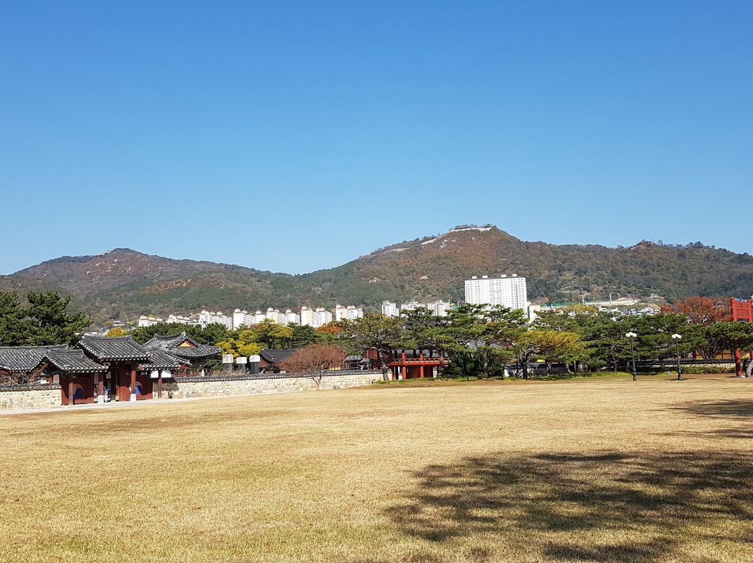 Tomb of King Suro-金海市必去景点