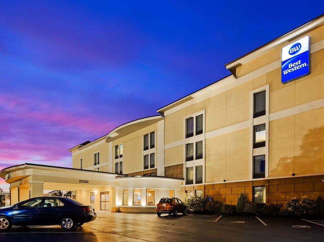 布法罗机场贝斯特韦斯特酒店主图