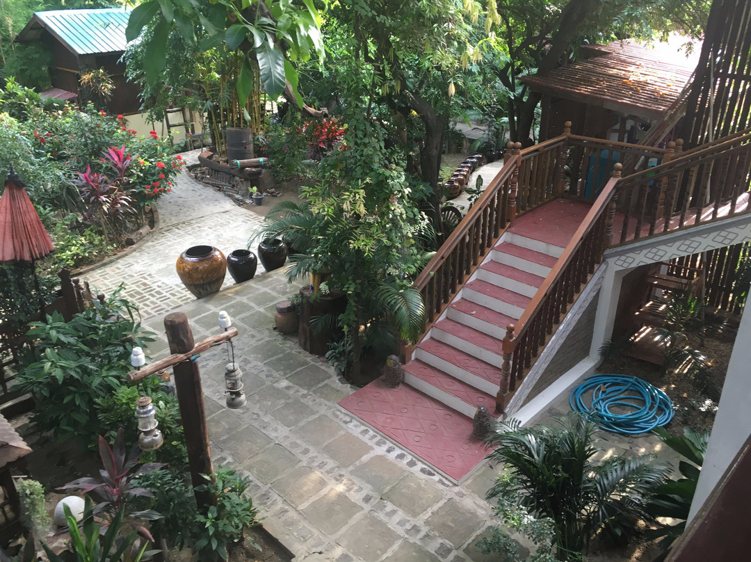 Salay River View Inn主图