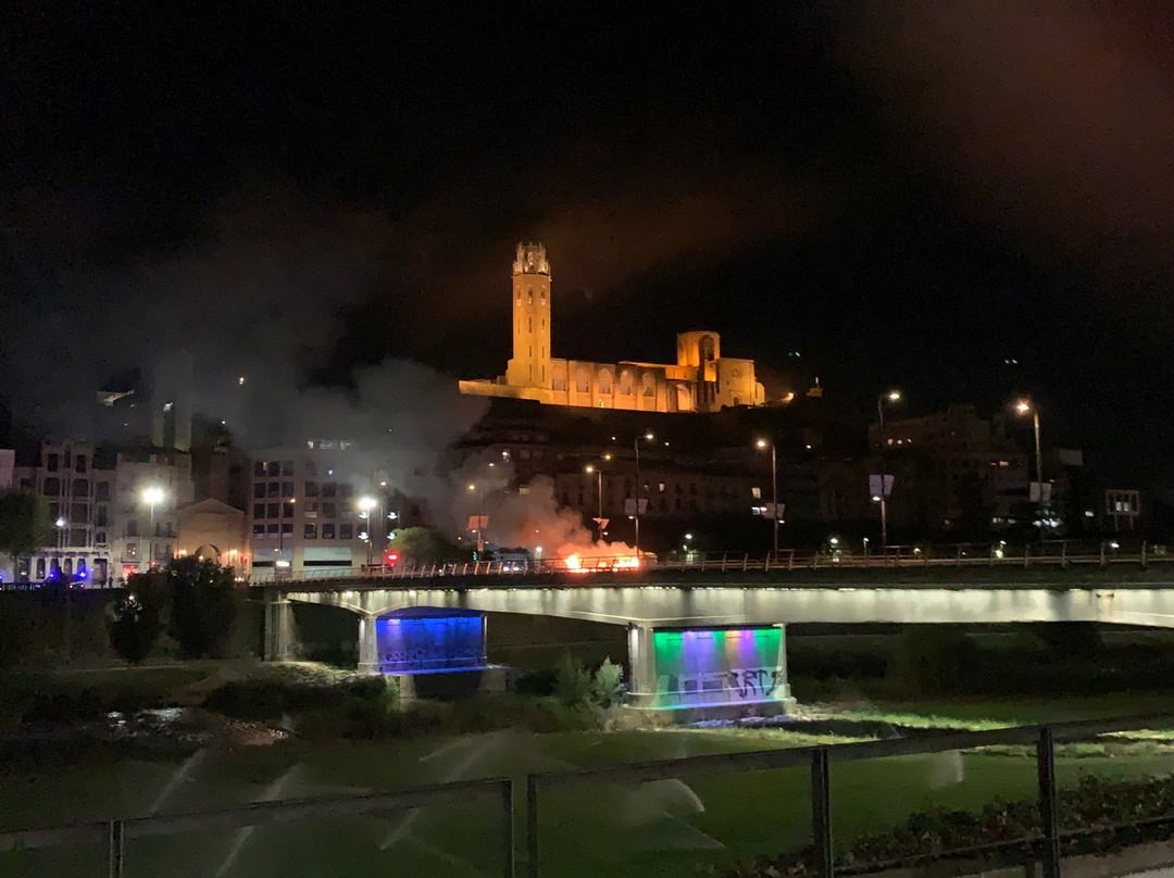 Hotel Reina Isabel主图