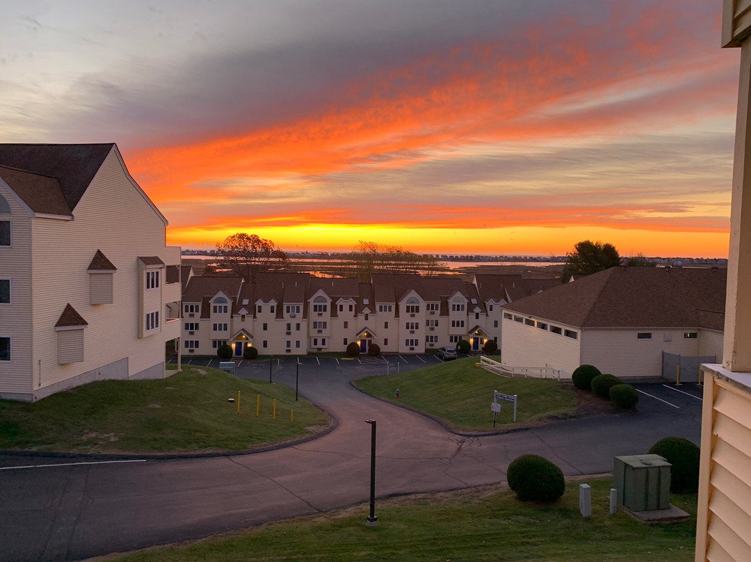 Village By The Sea主图