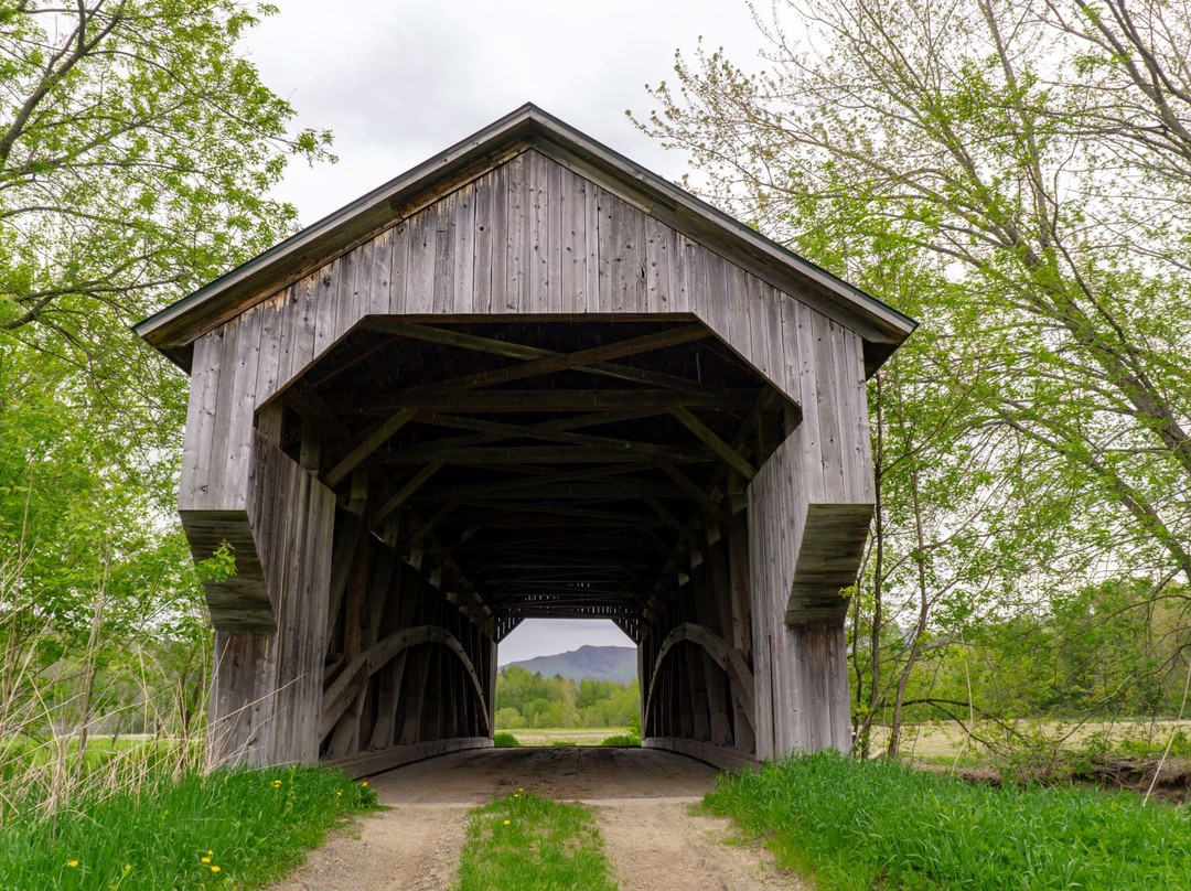 Gates Farm Covered Bridge-Cambridge必去景点