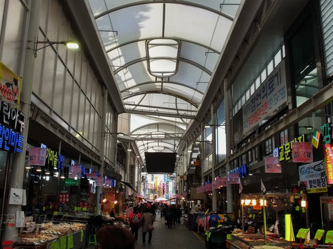 Guri Traditional Market-九里市必去景点