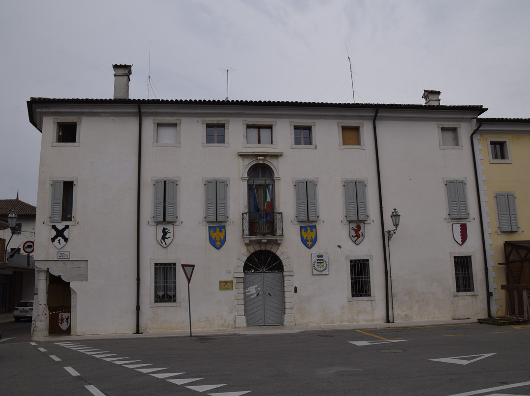 Palazzo della Donna景点图片