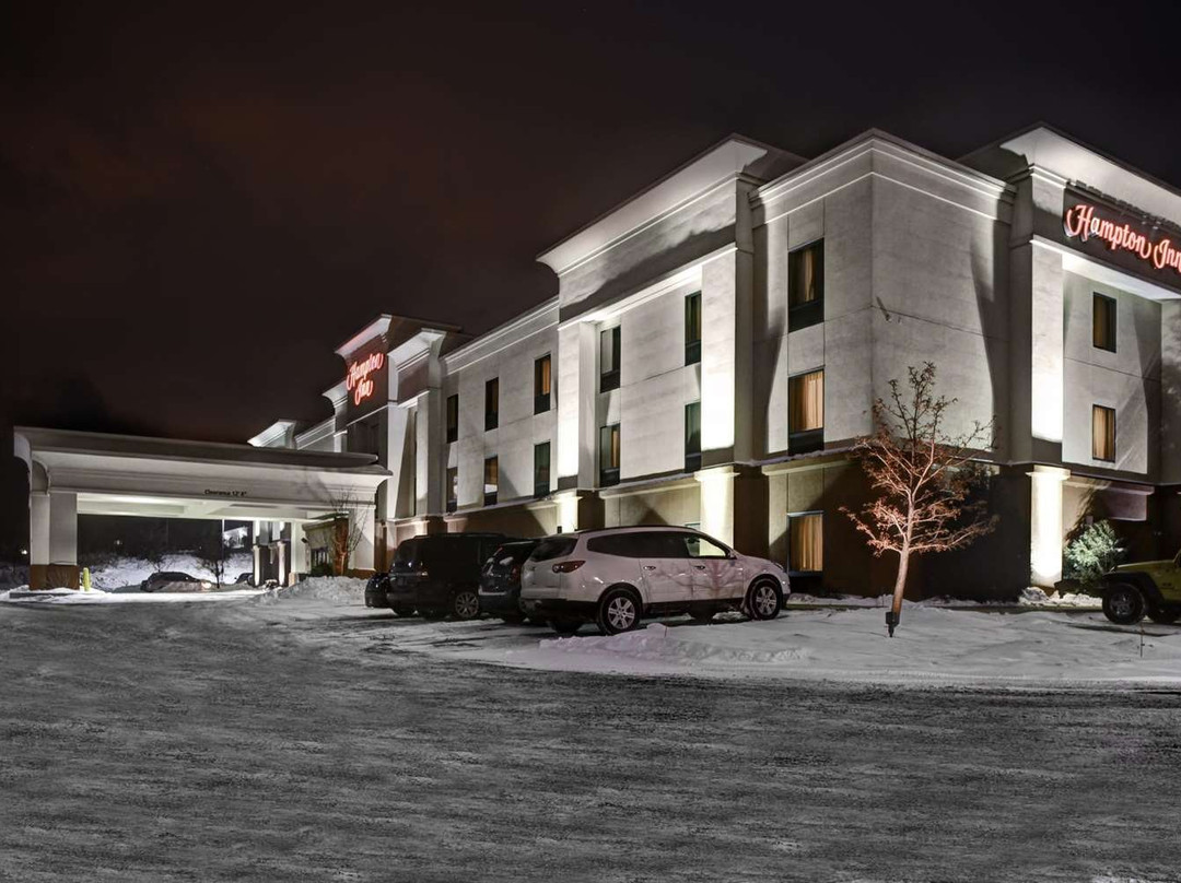 蔻德沃特希尔顿恒庭酒店主图