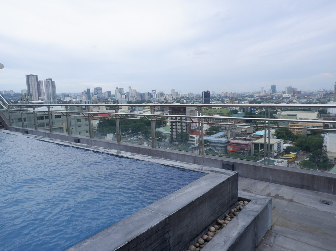 One Central Hotel & Suites主图