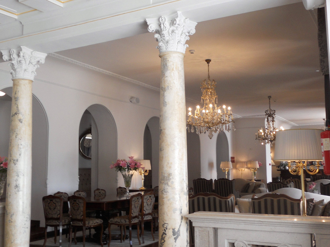 Hotel Bellevue主图